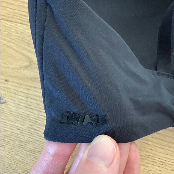 Skims - Smooth Lightly Padded Bra in Black - Picture 3 of 4